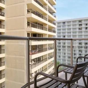 Aston Waikiki Circle Hotel - Room Standard Balcony