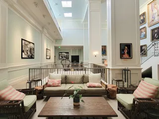 Queen Kapiolani Hotel Waikiki Beach