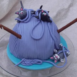 3D and Themed Cakes