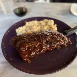 Maiale ribs and Mac n cheese