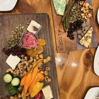 Darë You to Try Vegan Cheese