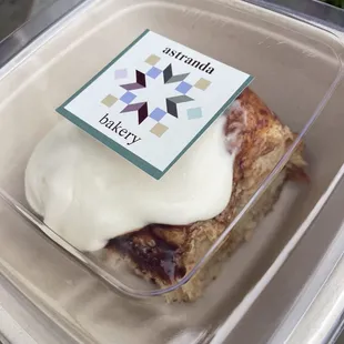 cinnamon roll with cream cheese frosting