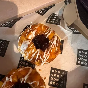 donuts, food, dough desserts