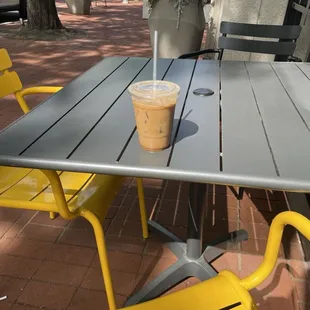 Great outside area to relax and enjoy an iced coffee and the crème brûlée doughnut!!