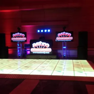 LED Dance floor with hundreds of colors and pulsating patterns!