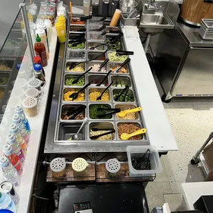 Toppings and sauces.