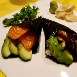 Salmon Avocado Roll