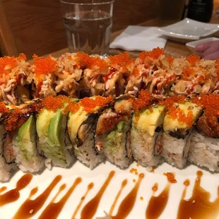 Top: kaigan roll Bottom: dragon roll