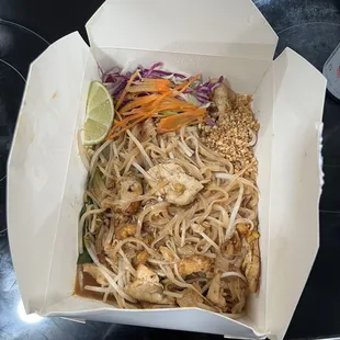 44. Pad Thai with chicken