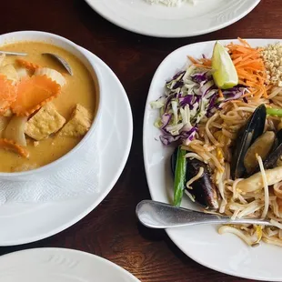 Mussaman Curry and Seafood Pad Thai