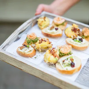 The passed appetizers!