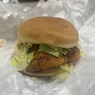 Crispy chicken sandwich