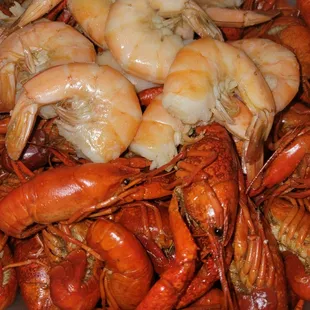 a bowl of crawfish and shrimp