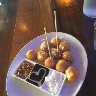 Thai Doughnut Holes