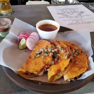 Quesa Birria tacos