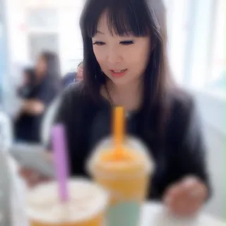 Minji L.