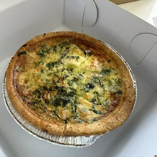 Spinach and broccoli quiche