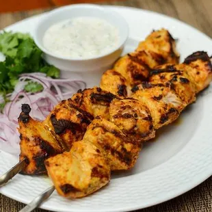 Chicken kebab 
comes with 3 of your favorite Sides