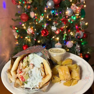 We are available on Uber Eats.
Casual restaurant.