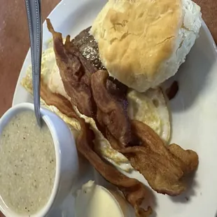 2 eggs bacon and sausage