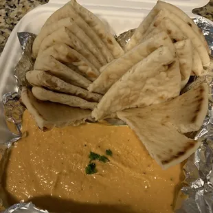 Roasted red pepper hummus