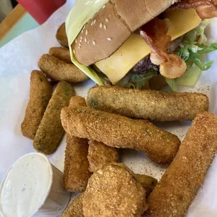 Fried Zucchini &amp; bacon Cheeseburger