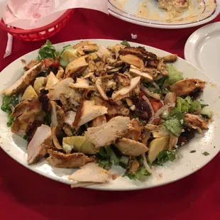 Mediterranean Salad with chicken shawarma