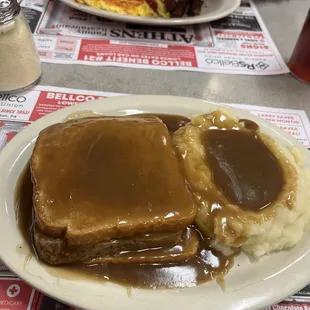 Hot meatloaf sandwich