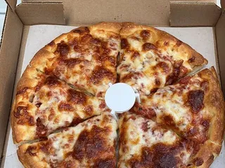 Roman Fountain Pizza