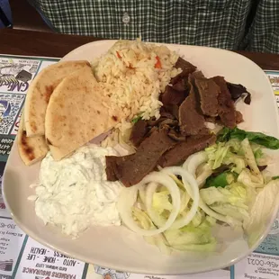Gyro platter minus tomatoes