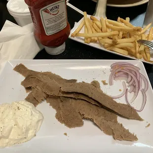 Gyro Platter with fries