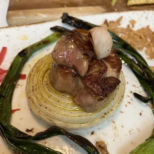 Seared Foie Gras Con Cinco Cebollas