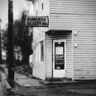 A photo taken in 2024 but edited to look old.