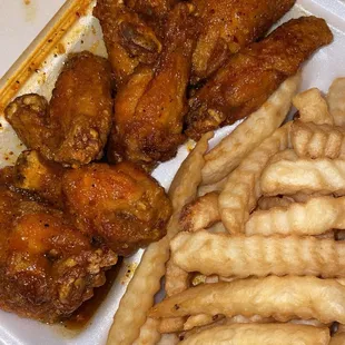 chicken, bbq wings, chicken wings and fried chicken, poultry, fried chicken wings, fried chicken, chicken wings, bbq chicken, food