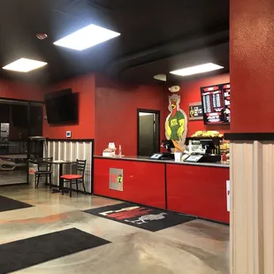 the inside of a fast food restaurant