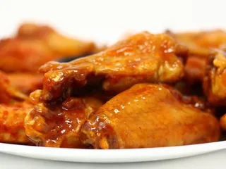 Long Wong's Hot Wings