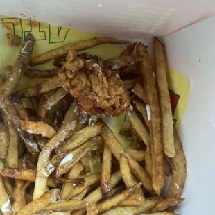 This is supposed to be honey bbq buffalo fries. They barely put enough sauce to coat half the chicken