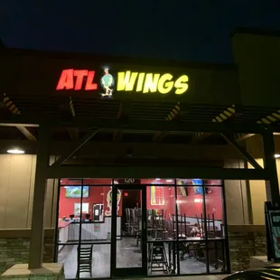 The new and improved ATL Wings Laveen storefront