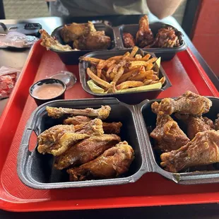 10 Boneless Wings Large French Fries