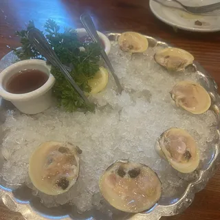 Little Neck Clams (6)*