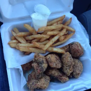 Garlic pepper boneless with Cajun fries.