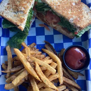 Crabmeat BALT (minus the bacon)