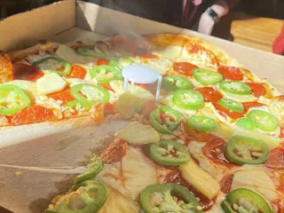 HOTLIPS Pizza - Hawthorne