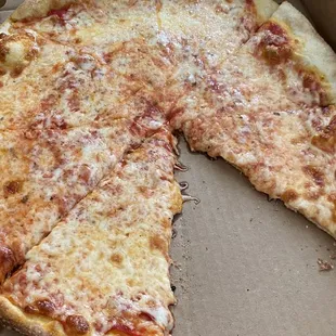Cheese pizza