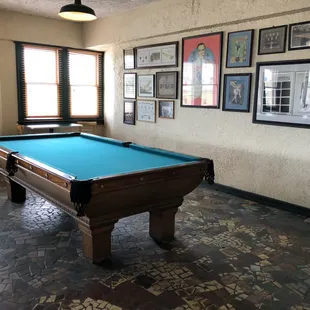 Pool table