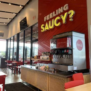 Sauce bar and drink fountain