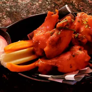 6 Piece Hot BBQ Atomic Wings with Ranch