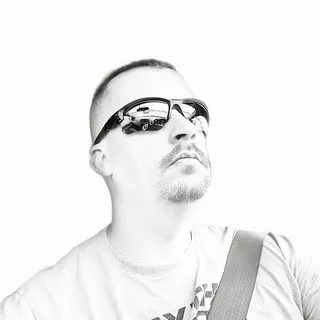 Scott R.