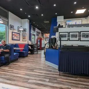 I don't have interior seating, with a genuine Attman in the picture!