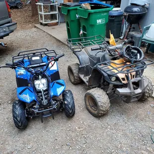 Obviously the blue one is what I purchased.
